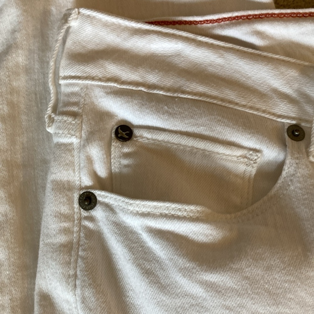 Eddie Bauer white stretch jeans - Picture 2 of 7